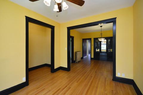 2008 W Estes Ave, Chicago, IL 60645 photo 10