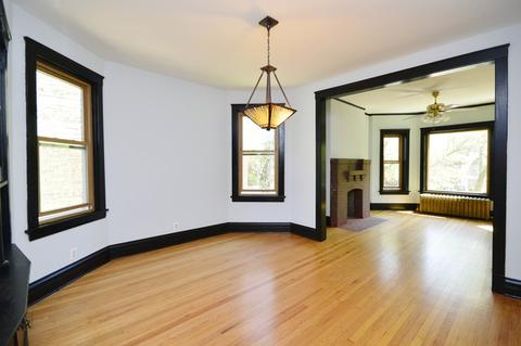 2008 W Estes Ave, Chicago, IL 60645 photo 5