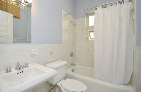2008 W Estes Ave, Chicago, IL 60645 photo 14