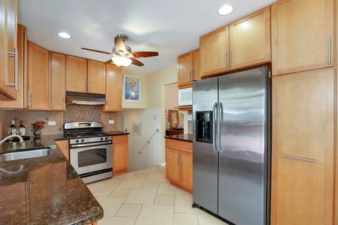 690 Manor Ct, Des Plaines, IL 60016 photo 6