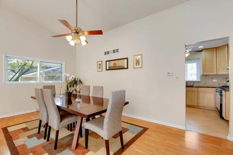 690 Manor Ct, Des Plaines, IL 60016 photo 12