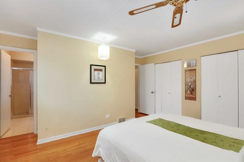690 Manor Ct, Des Plaines, IL 60016 photo 24