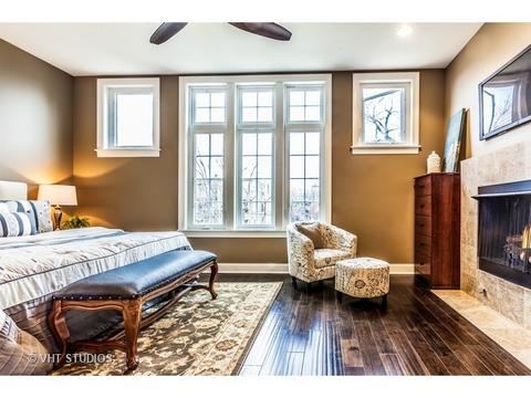 4830 S Champlain Ave, Chicago, IL 60615 photo 14