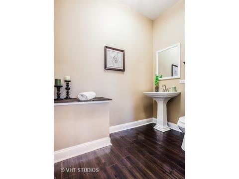 4830 S Champlain Ave, Chicago, IL 60615 photo 17