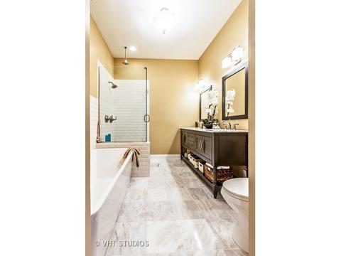 4830 S Champlain Ave, Chicago, IL 60615 photo 15