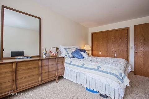 663 Eichler Dr, West Dundee, IL 60118 photo 7