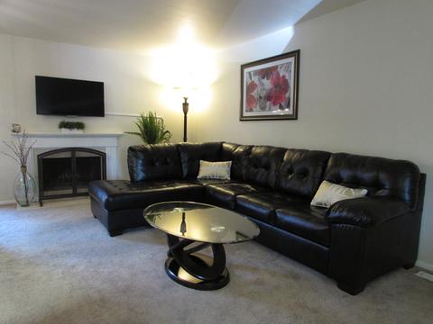 1628 Dundee Dr, Wheaton, IL 60189 photo 3