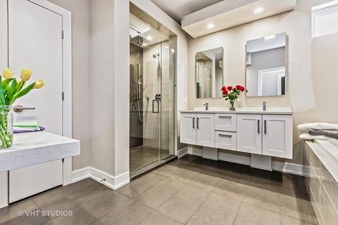 4841 S Champlain Ave, Chicago, IL 60615 photo 10