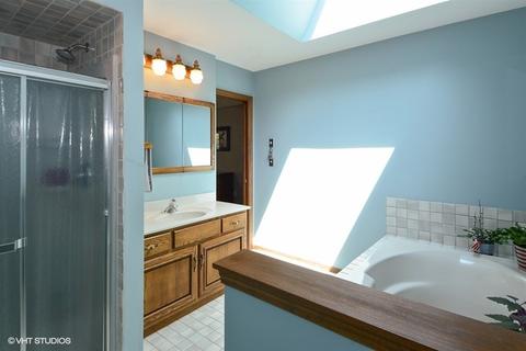 2242 Keim Rd, Naperville, IL 60565 photo 14