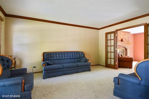 2242 Keim Rd, Naperville, IL 60565 photo 3
