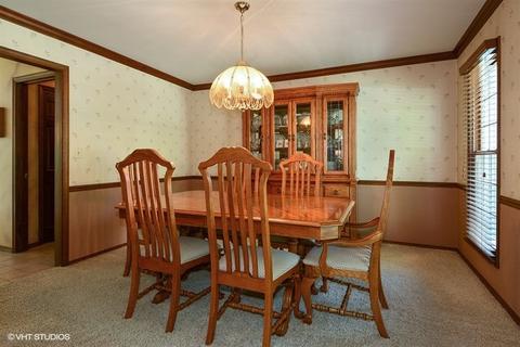 2242 Keim Rd, Naperville, IL 60565 photo 5