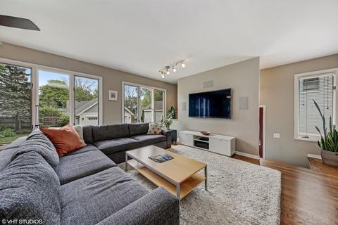 715 N Wheaton Ave, Wheaton, IL 60187 photo 10