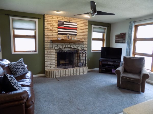 702 First St, Crete, IL 60417 photo 3