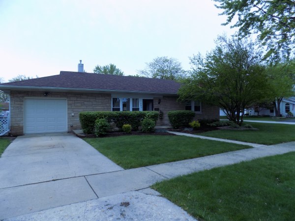 702 First St, Crete, IL 60417 photo 2
