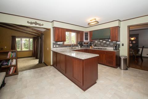 231 Jervey Ln, Bartlett, IL 60103 photo 10