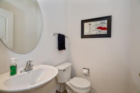 2288 Georgetown Cir, Aurora, IL 60503 photo 5
