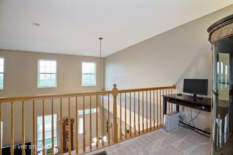 2288 Georgetown Cir, Aurora, IL 60503 photo 6