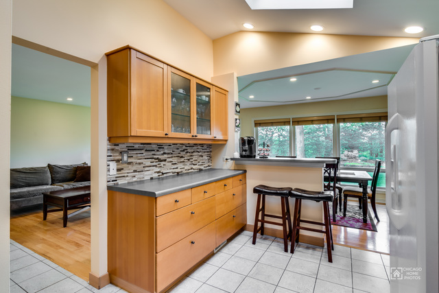 1418 E Lowden Ln, Mount Prospect, IL 60056 photo 9