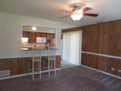 104 Daniel Ct #A, Bartlett, IL 60103 photo 2