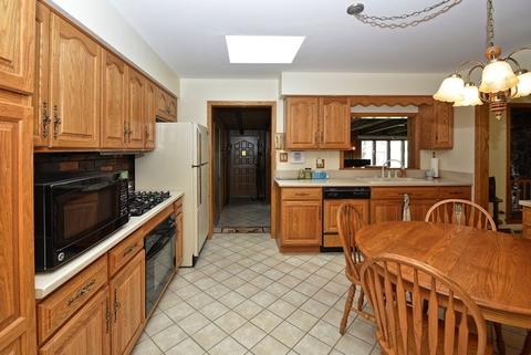 2324 185th Pl, Lansing, IL 60438 photo 14