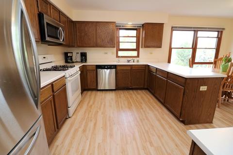 618 Chatham Cir, Algonquin, IL 60102 photo 11