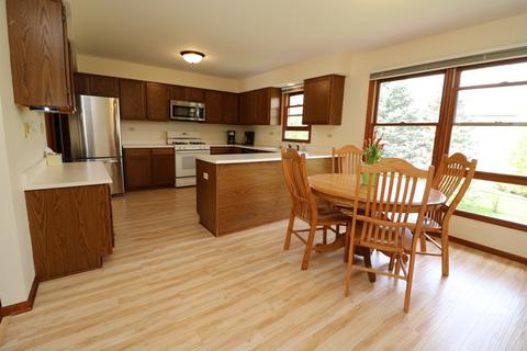 618 Chatham Cir, Algonquin, IL 60102 photo 9