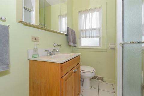 2139 Nimitz Dr, Des Plaines, IL 60018 photo 10