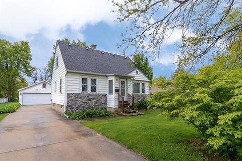 2139 Nimitz Dr, Des Plaines, IL 60018 photo 2