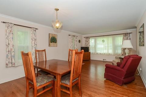 2139 Nimitz Dr, Des Plaines, IL 60018 photo 6