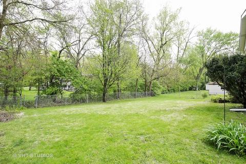 500 Beach Dr, Algonquin, IL 60102 photo 2