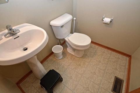 616 Declaration Ln, Aurora, IL 60502 photo 9