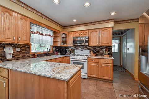 1408 Meander Dr, Naperville, IL 60565 photo 6