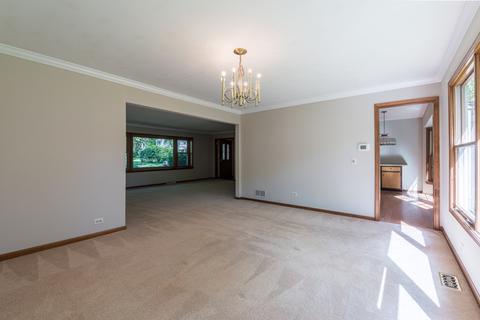 2 S471 Seneca Dr, Wheaton, IL 60189 photo 14
