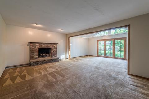 2 S471 Seneca Dr, Wheaton, IL 60189 photo 15