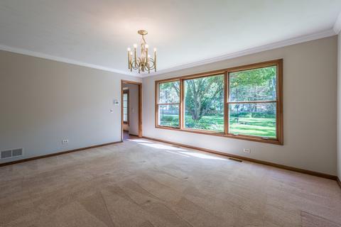 2 S471 Seneca Dr, Wheaton, IL 60189 photo 6