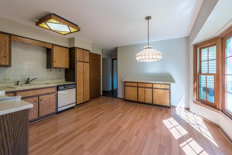 2 S471 Seneca Dr, Wheaton, IL 60189 photo 7