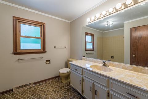 2 S471 Seneca Dr, Wheaton, IL 60189 photo 20