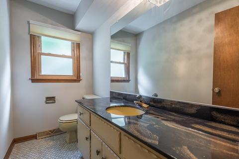 2 S471 Seneca Dr, Wheaton, IL 60189 photo 11