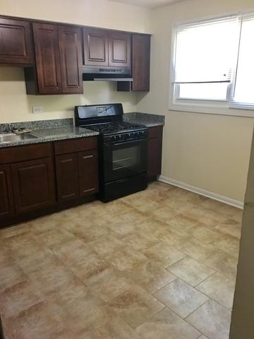 1533 S Spencer Ave, Berkeley, IL 60163 photo 2