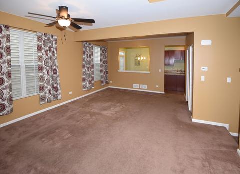 3643 Hyde Park Ct, Elgin, IL 60124 photo 3