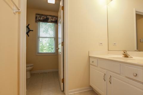 126 Jason Ct, Aurora, IL 60502 photo 16