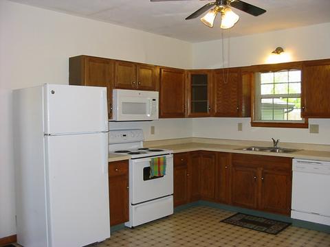 2010 5th St, Peru, IL 61354 photo 6