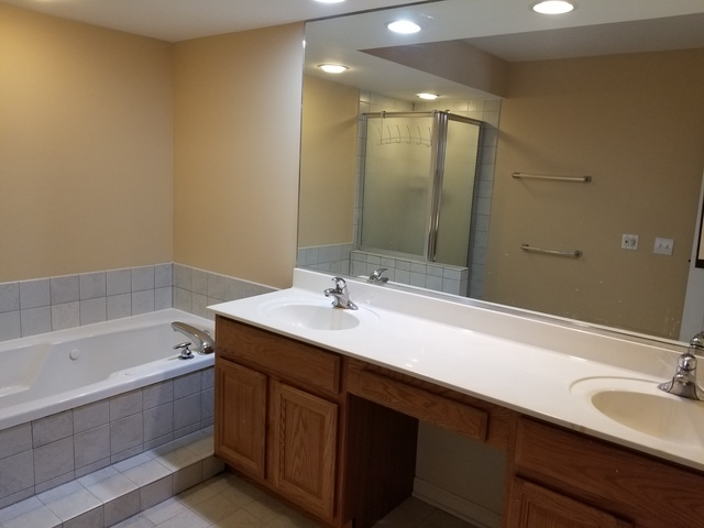 4728 Amber Cir, Hoffman Estates, IL 60192 photo 27