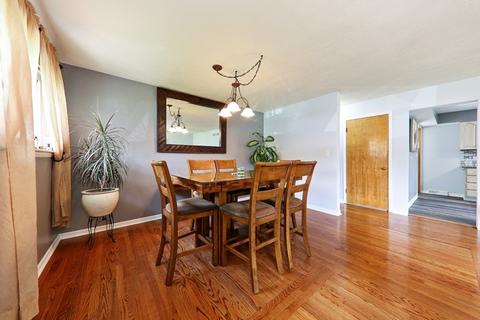 914 E Maple St, Lombard, IL 60148 photo 4