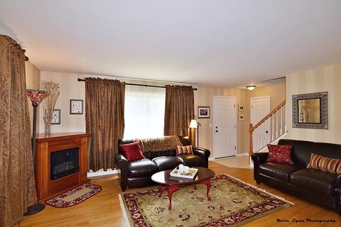 210 N Berteau Ave, Bartlett, IL 60103 photo 5
