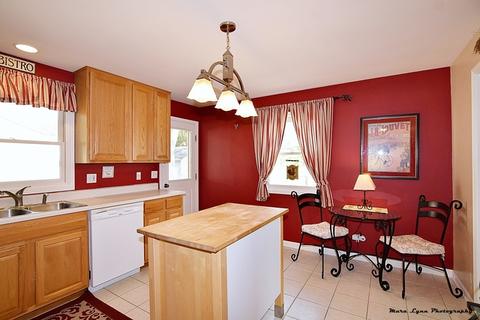 210 N Berteau Ave, Bartlett, IL 60103 photo 8