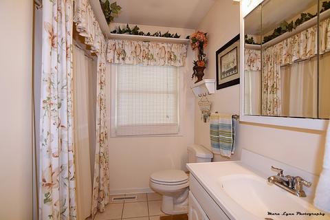210 N Berteau Ave, Bartlett, IL 60103 photo 11
