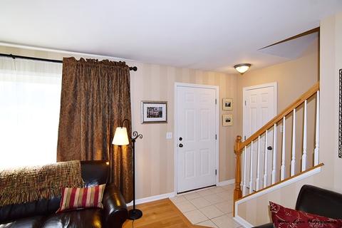 210 N Berteau Ave, Bartlett, IL 60103 photo 2
