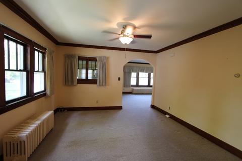 823 N Porter St, Elgin, IL 60120 photo 10
