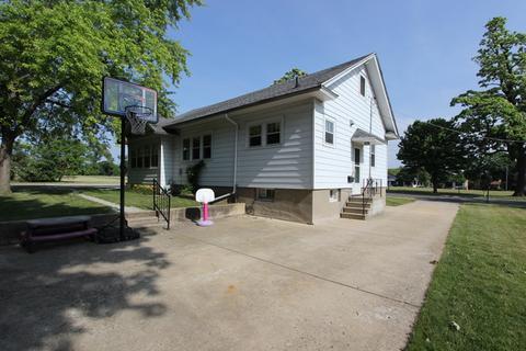 823 N Porter St, Elgin, IL 60120 photo 5